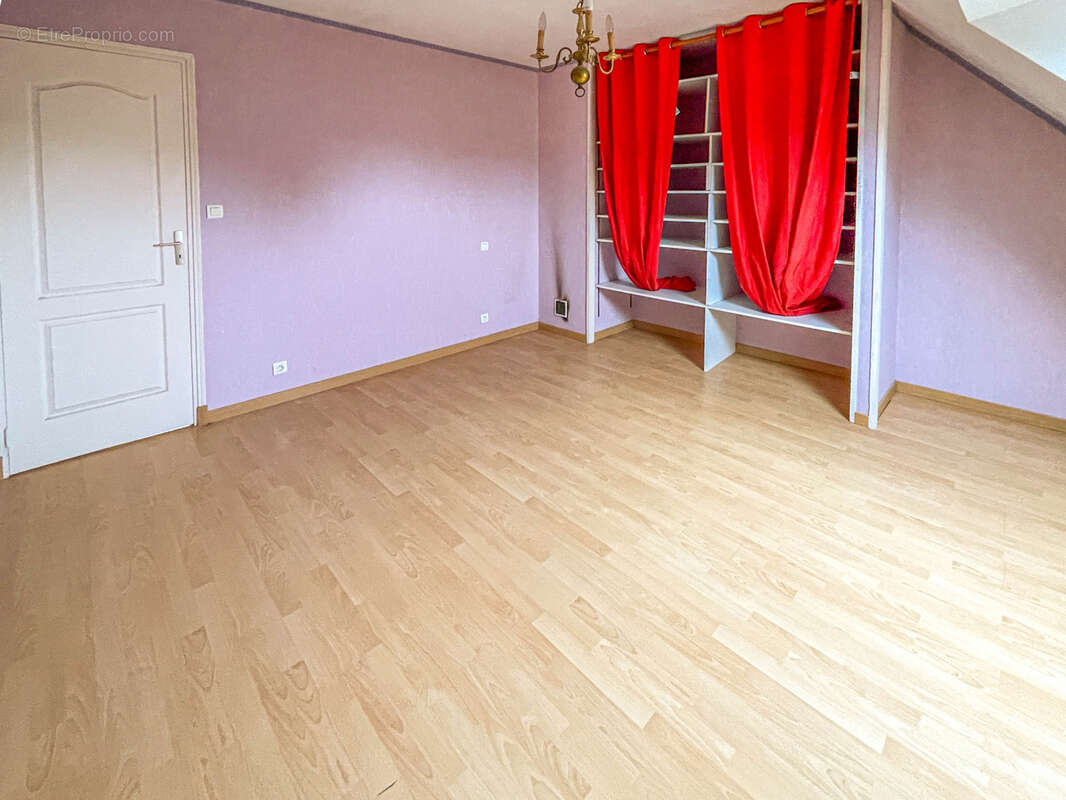 Maison à SAINT-LYPHARD