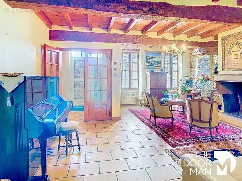 Maison à LONGAGES