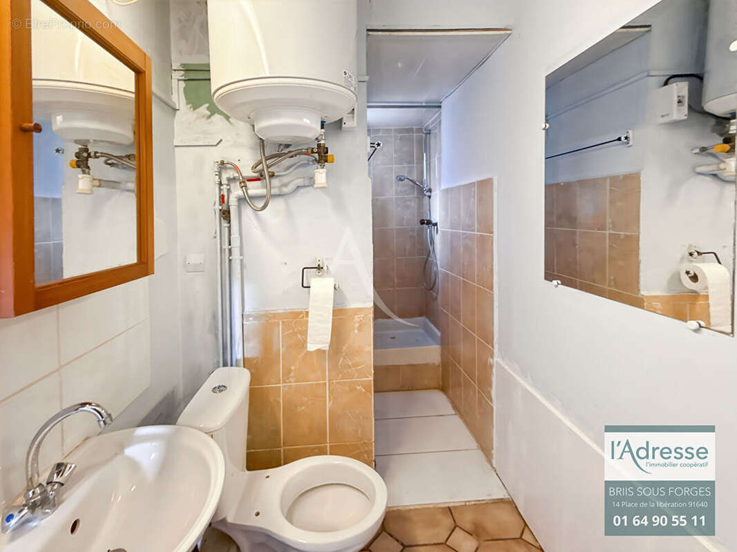 Appartement à FONTENAY-LES-BRIIS