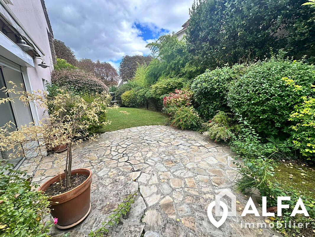 Maison à DEUIL-LA-BARRE