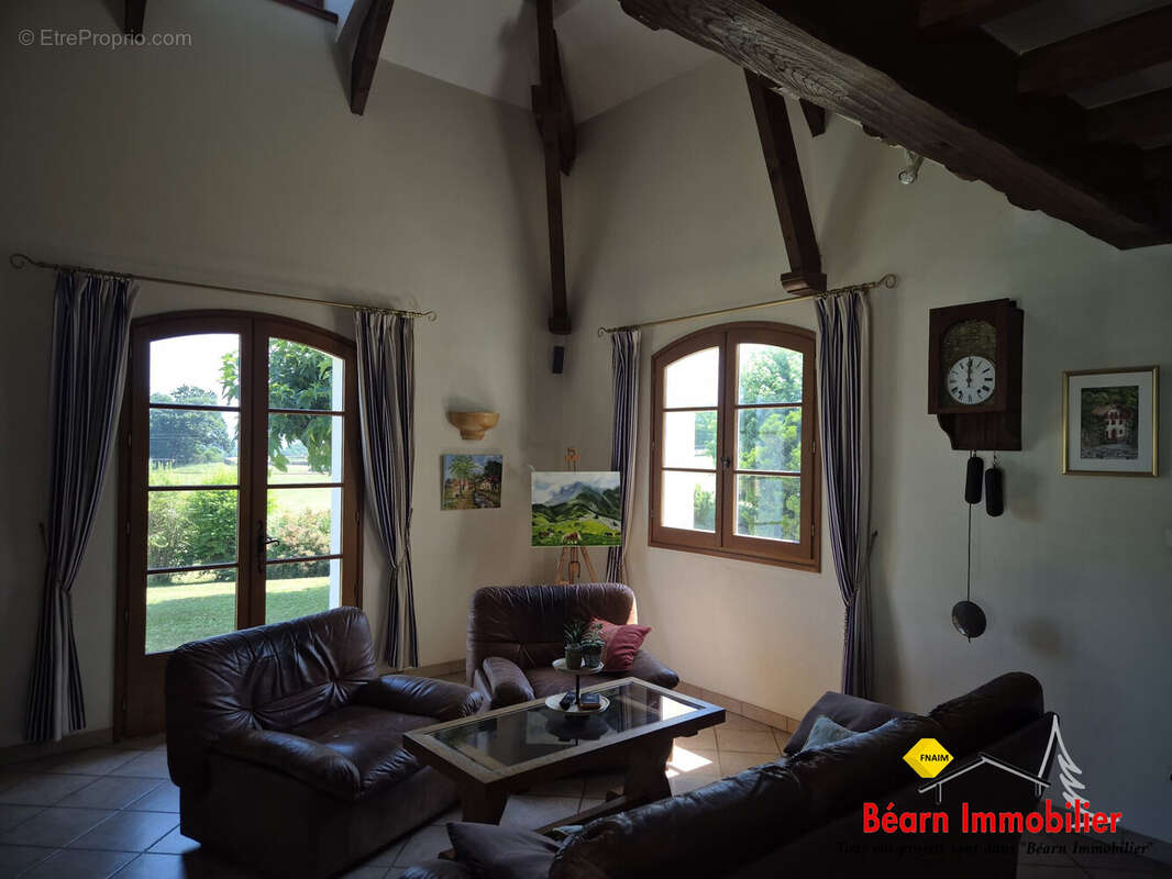 Maison 137 m² à Espes-Undurein  - photo 6