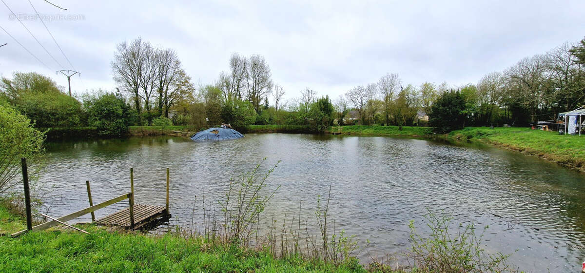 Maison à LA CHAPELLE-GLAIN