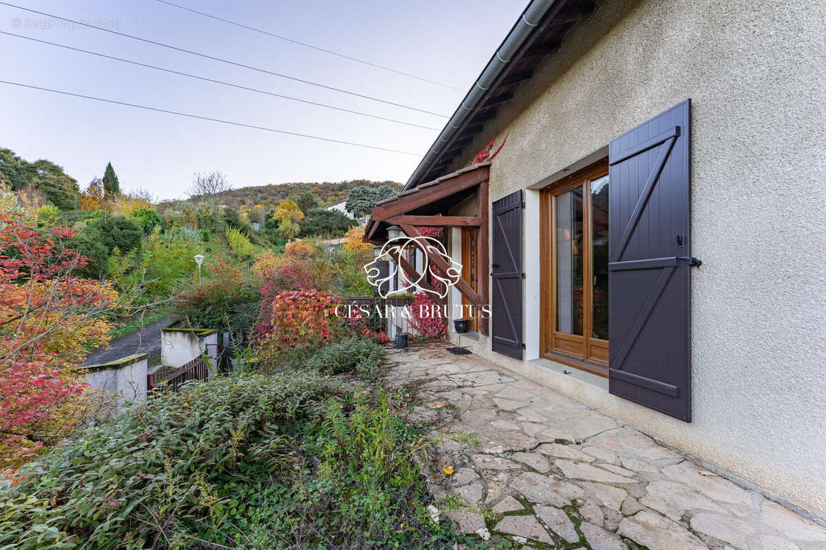 Maison à SAINT-ROMAIN-AU-MONT-D&#039;OR