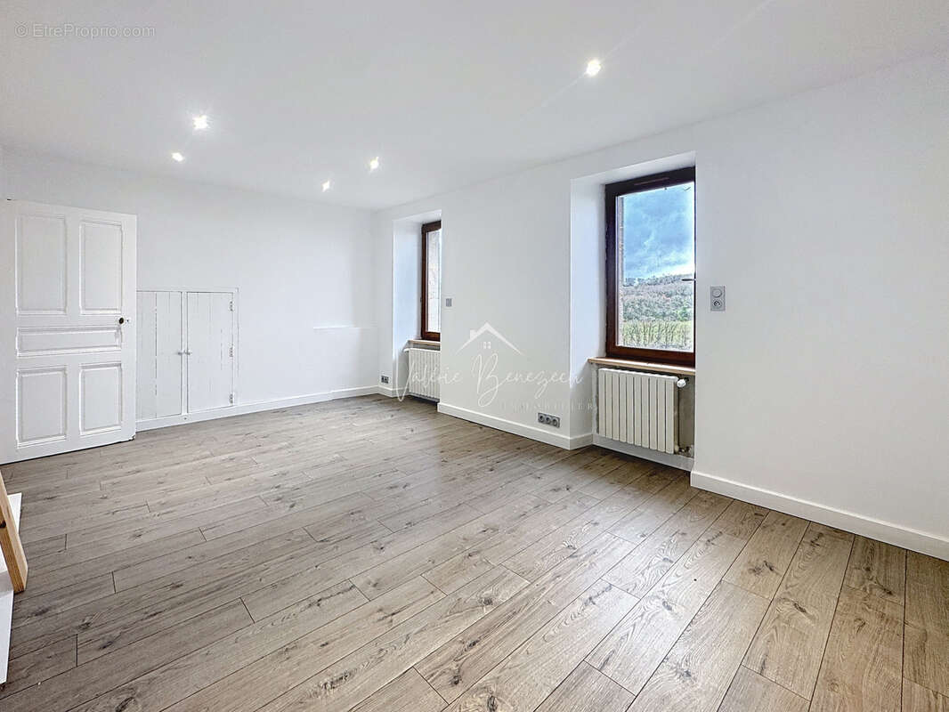 Maison à SAINT-AFFRIQUE