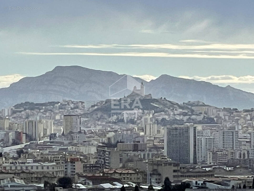 Appartement à MARSEILLE-15E