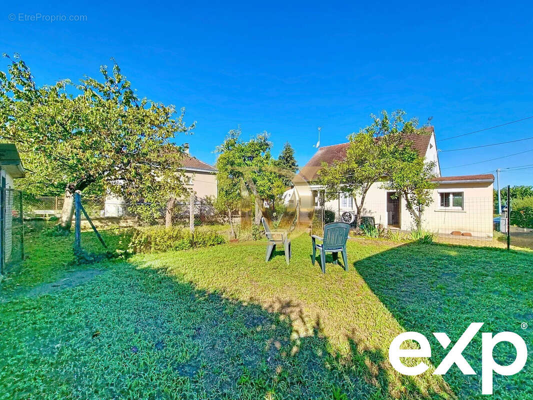 Maison à MONTLOUIS-SUR-LOIRE