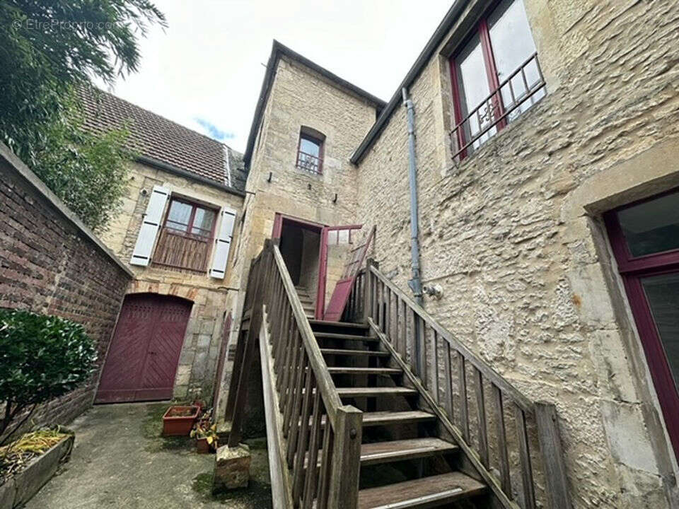 Appartement 230 m² à Falaise  - photo 283