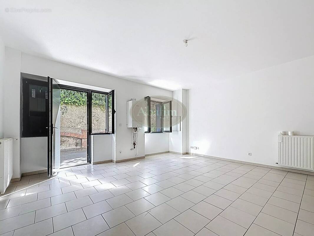 Maison à VIC-EN-BIGORRE