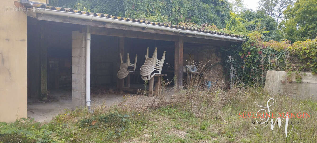 Maison à SAINT-DONAT-SUR-L'HERBASSE