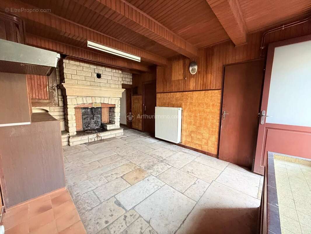 Maison à CLINCHAMP