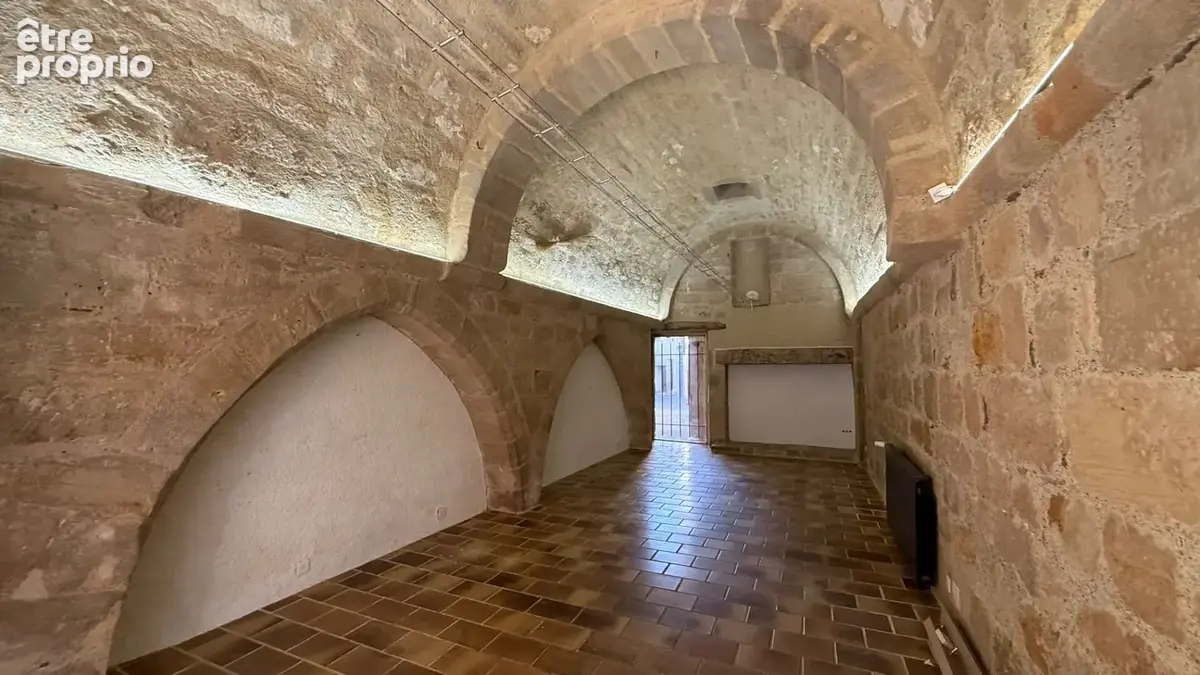 Un local commercial d'exception au coeur historique de Figeac - photo 2