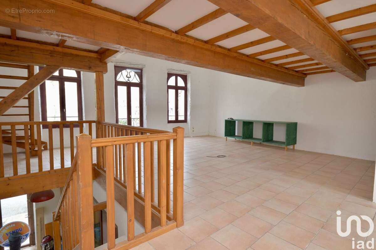 Photo 5 - Commerce à LAGRASSE