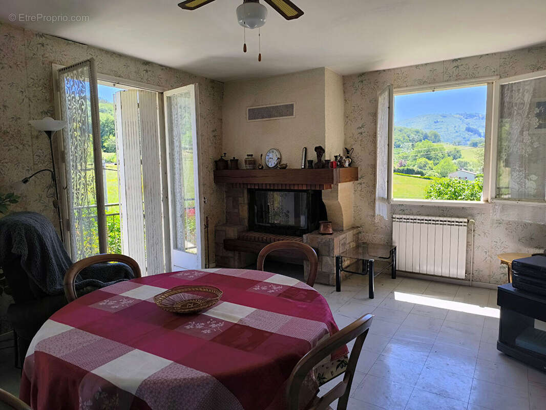 Maison à CUZAC