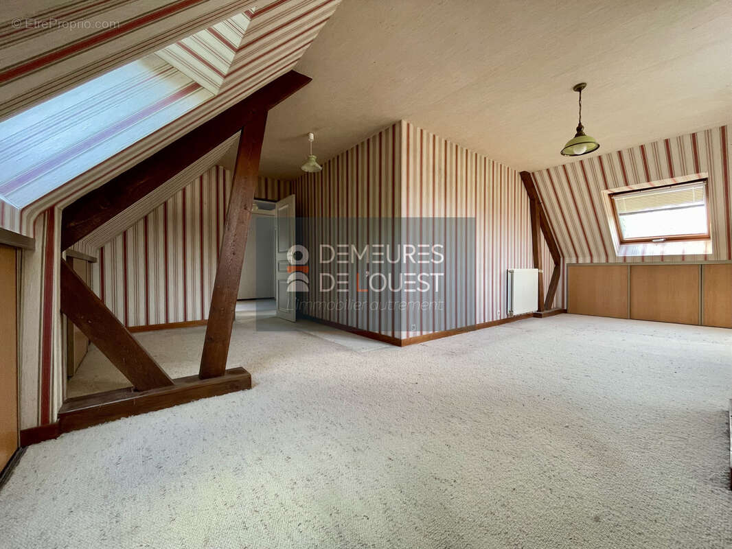 Maison familiale 177m2 à rénover avec grand jardin plein sud - Cesson-Sevigné - photo 23