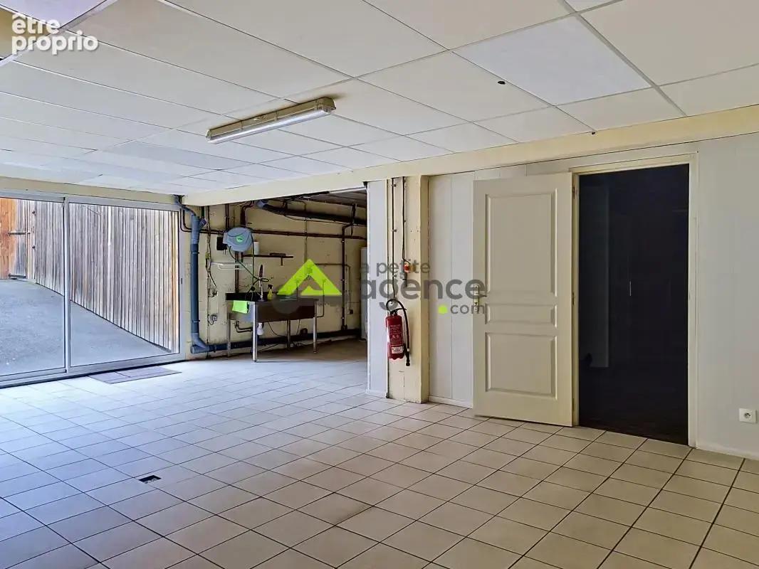 Immeuble de rapport - 144 m2 - photo 9