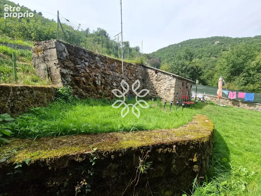 Maison de bourg à rénover   Terrain   Ferrières-Saint-Mary - photo 2