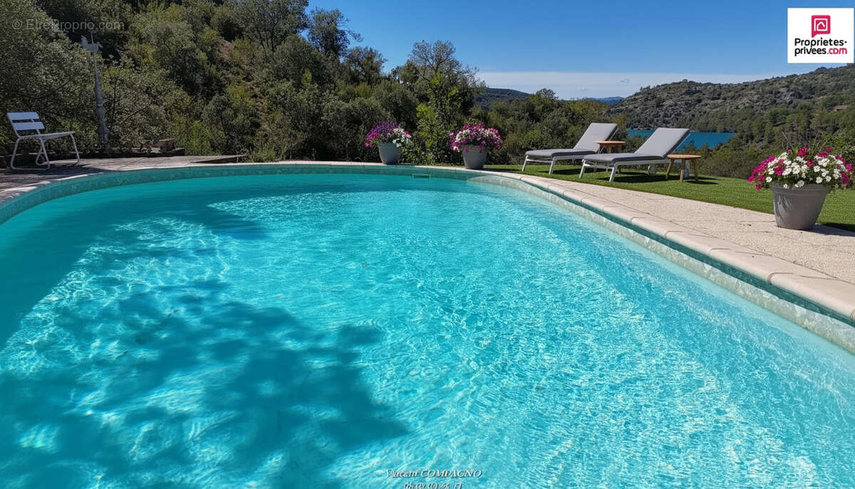 Maison à ESPARRON-DE-VERDON