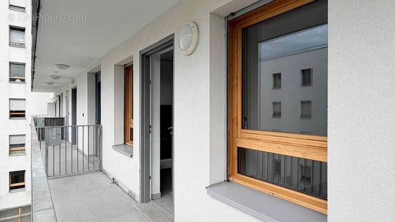 Appartement à L'ILE-SAINT-DENIS
