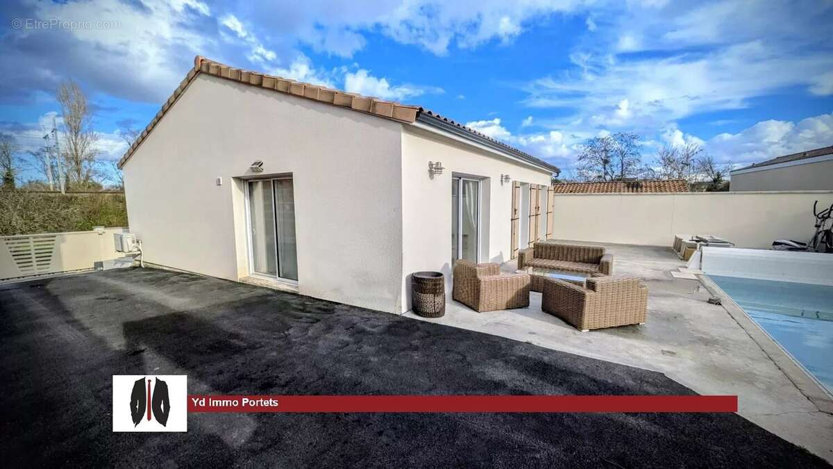 Maison à PORTETS