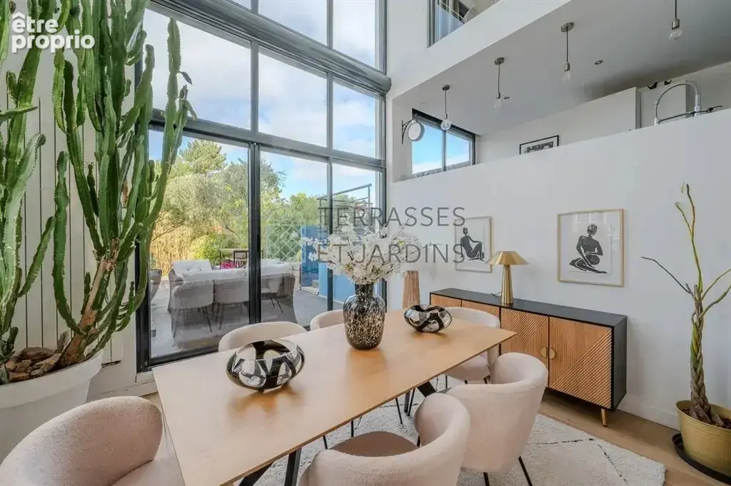 Rueil Malmaison - Centre-ville - Appartement 6p - Jardin/Terrass - photo 1