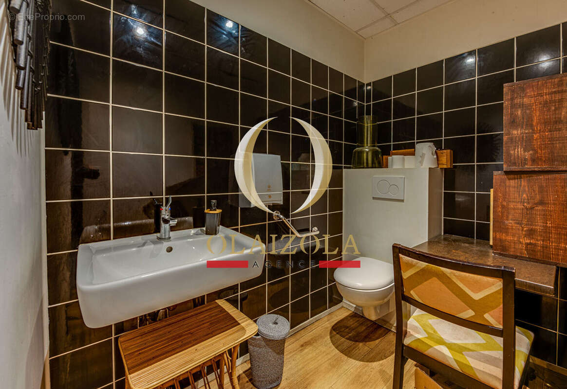 Commerce à BIARRITZ