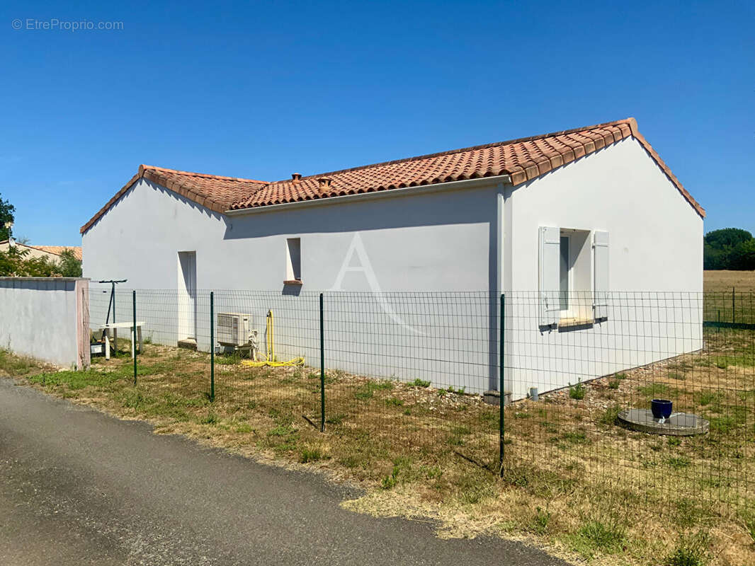 Maison Champagnolles 4 pièce(s) 98.5 m2 - photo 15