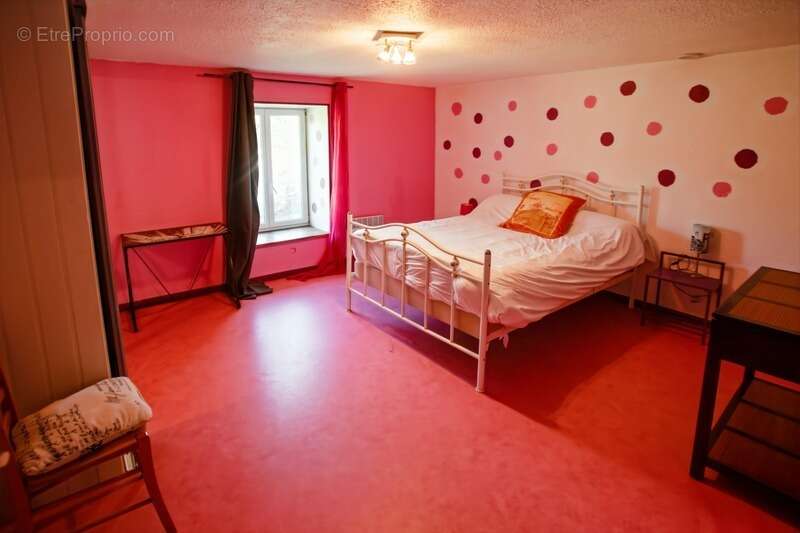 Maison à CONFRACOURT