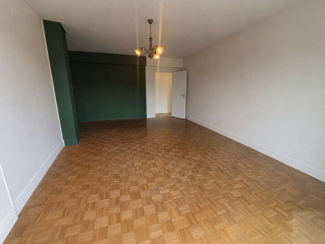 Amiens - 200m de la gare - appartement f3 avec balcon - garage - photo 2