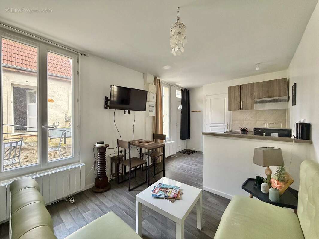 Appartement à VERRIERES-LE-BUISSON