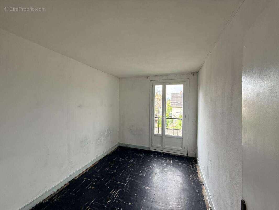 Photo 9 - Appartement à BRIE-COMTE-ROBERT