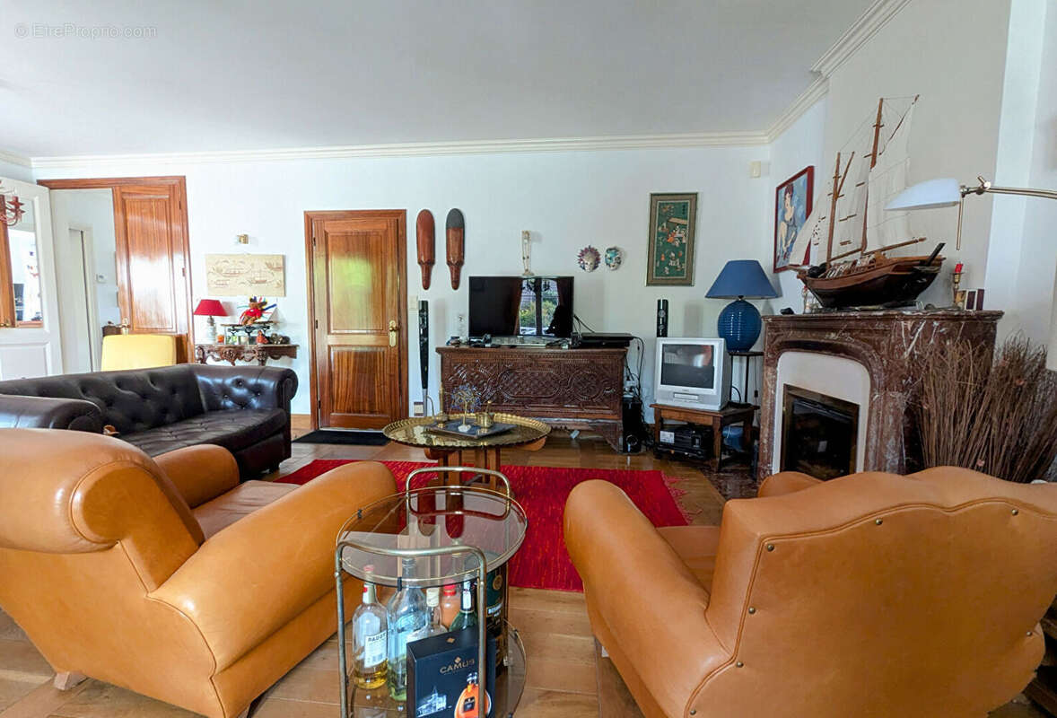 Maison à LAMPAUL-GUIMILIAU