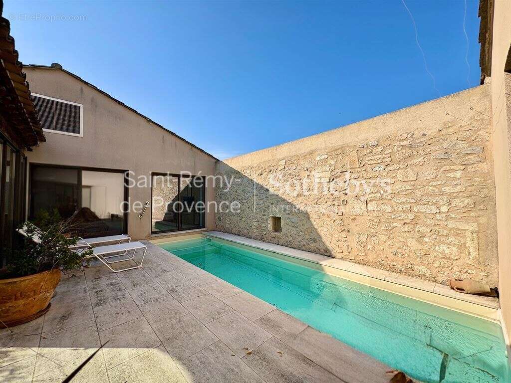 Maison de charme avec piscine au cœur de Maussane-les-Alpilles - photo 3