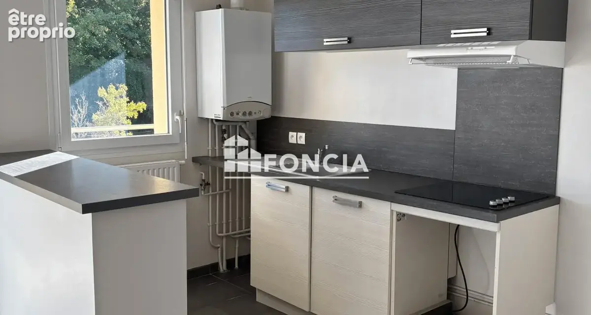   à vendre – bel appartement t3 avec terrasse, garage et stationnement extérieur dans une résidence récente - photo 3