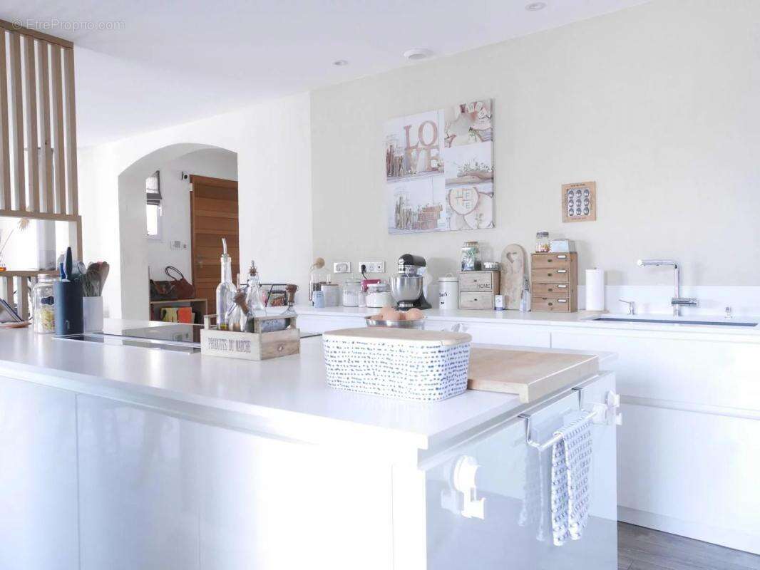 Maison à BELLEGARDE