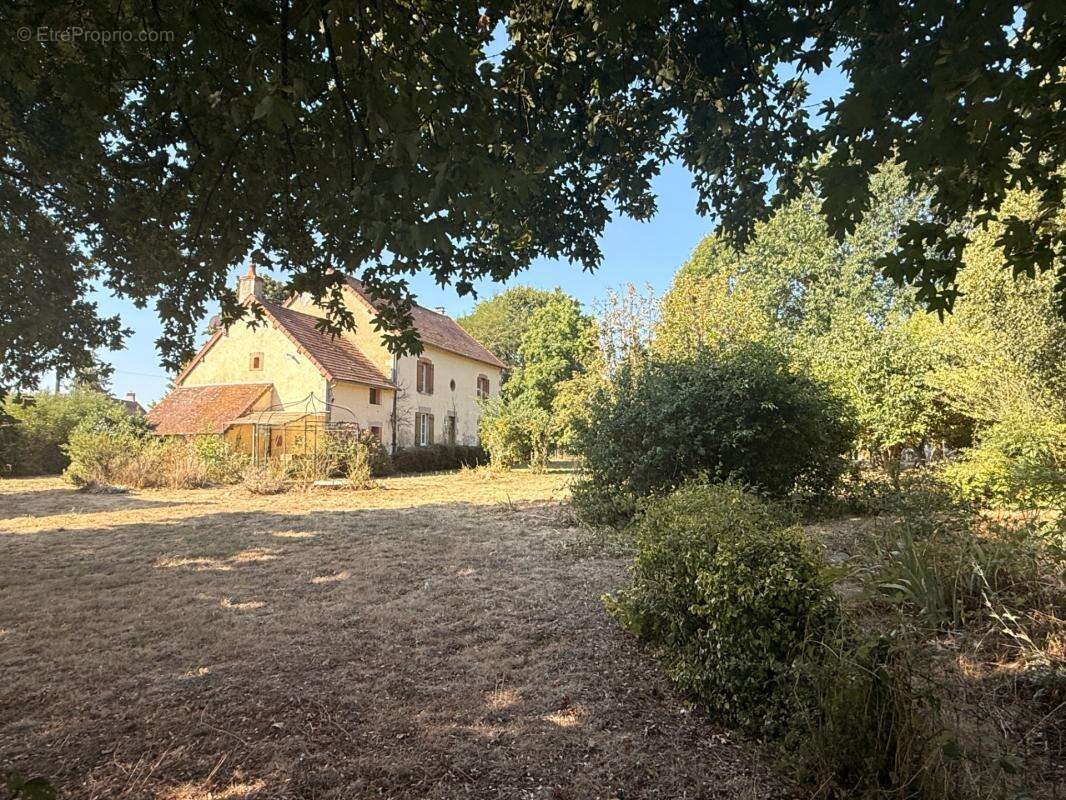 Propriété de caractère 284m² habitable, 5 chambres, annexe + grange sur terrain de 6885m² 197 000 € - photo 58
