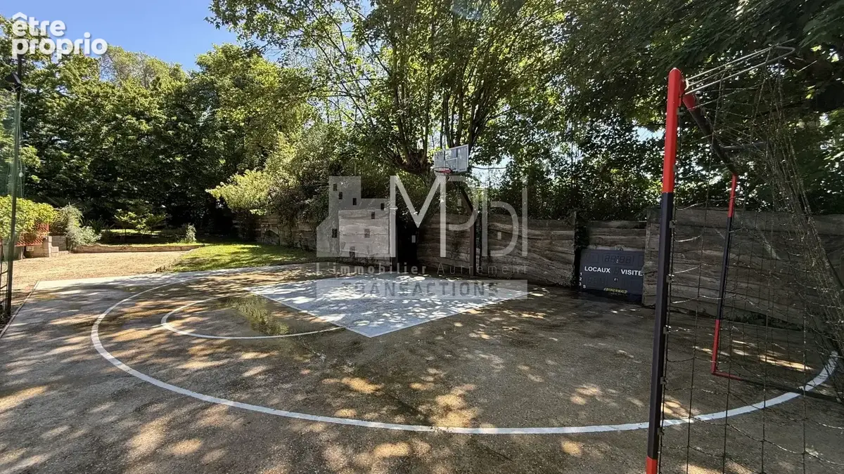 Maison 8 pièces 221 m² à vendre à Bourg-En-Bresse (01000) - photo 7