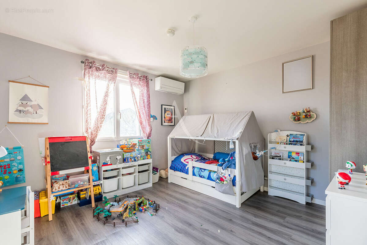 Maison à ATHIS-MONS