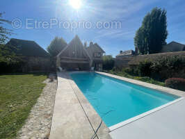 Maison à DAMMARTIN-EN-SERVE