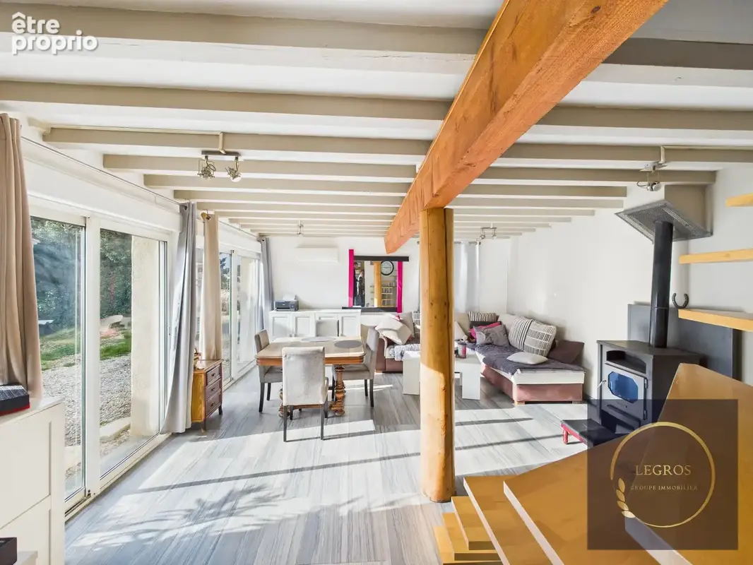 Ensemble immobilier de 2 maisons sur 1100 m2 de terrain - photo 7