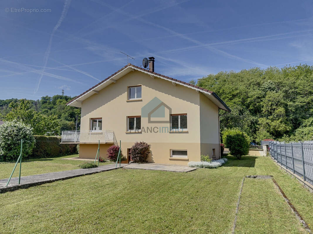 Maison à MATHAY