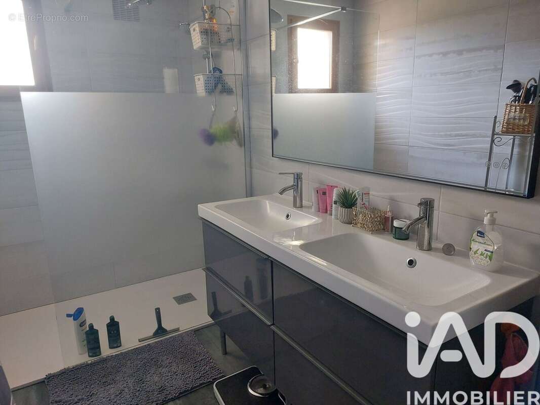 Maison 133 m² à Barbechat  - photo 6