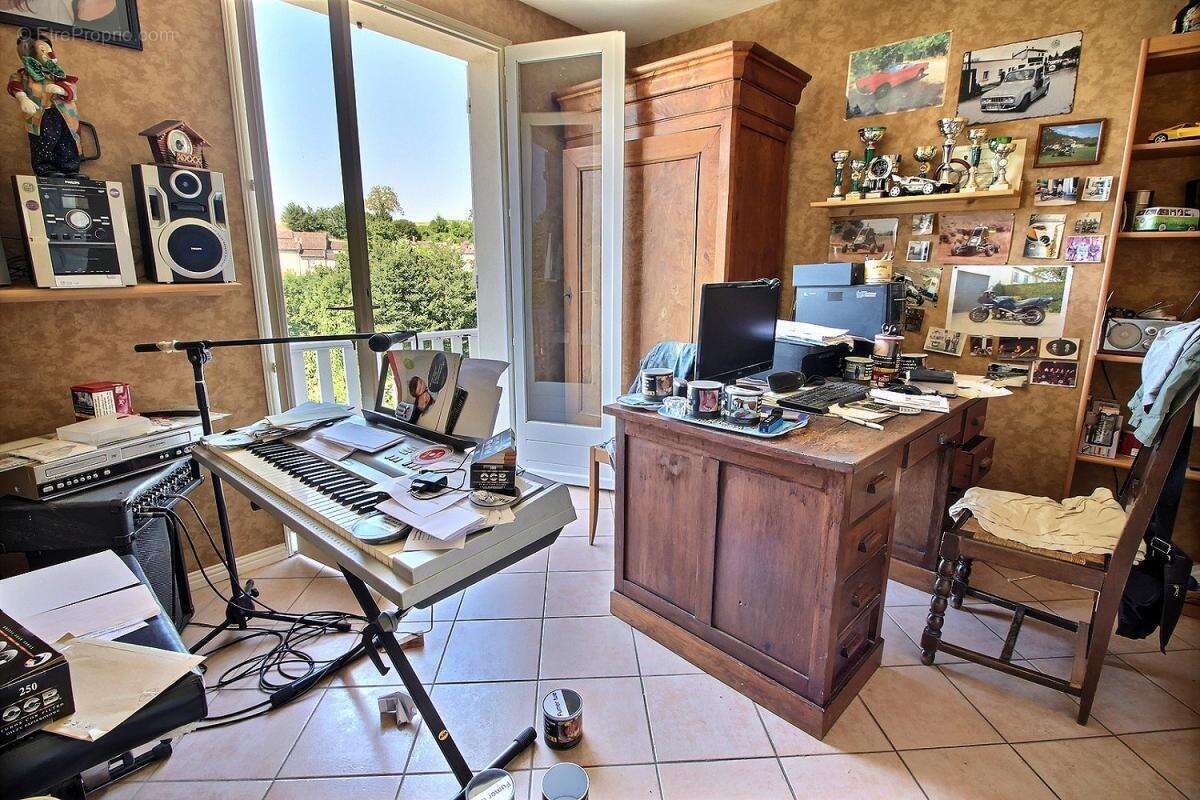 Maison à SAINT-SAUVANT