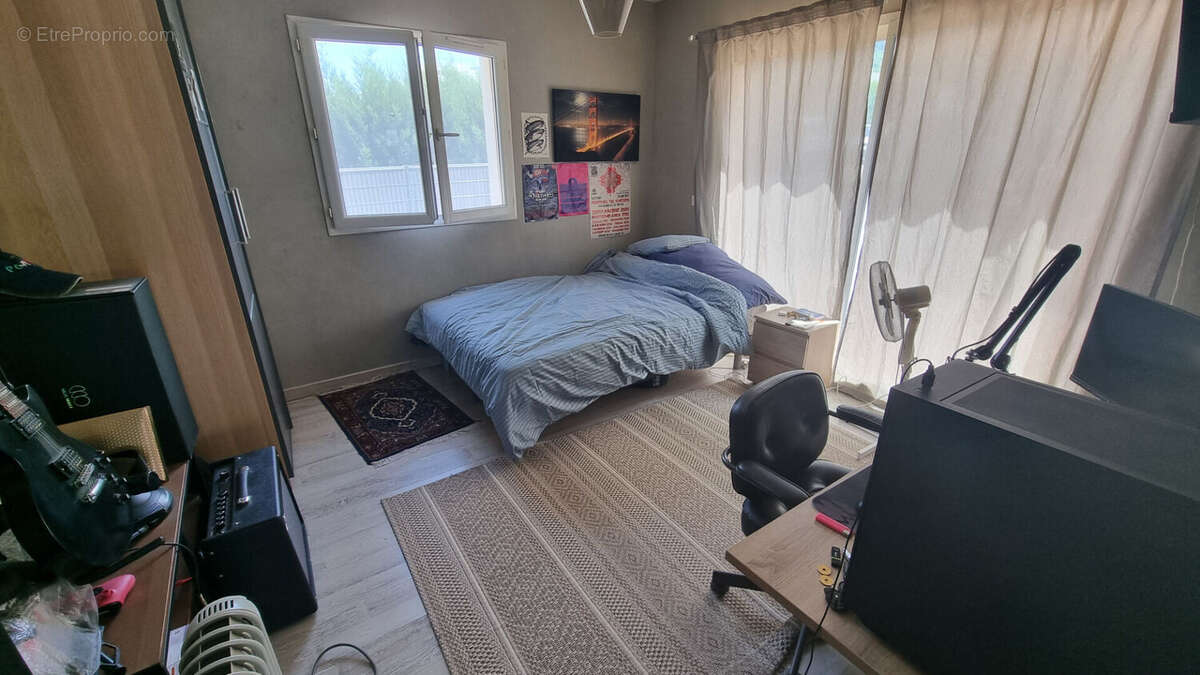 Maison à SAINT-CERGUES