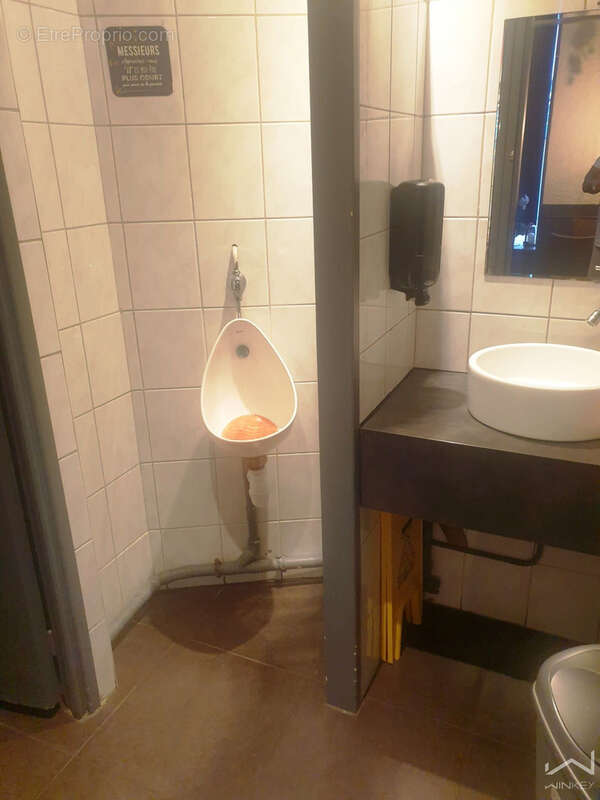 Commerce à MANTES-LA-JOLIE