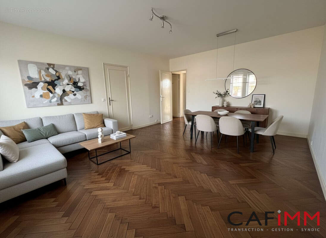 Appartement à BRON