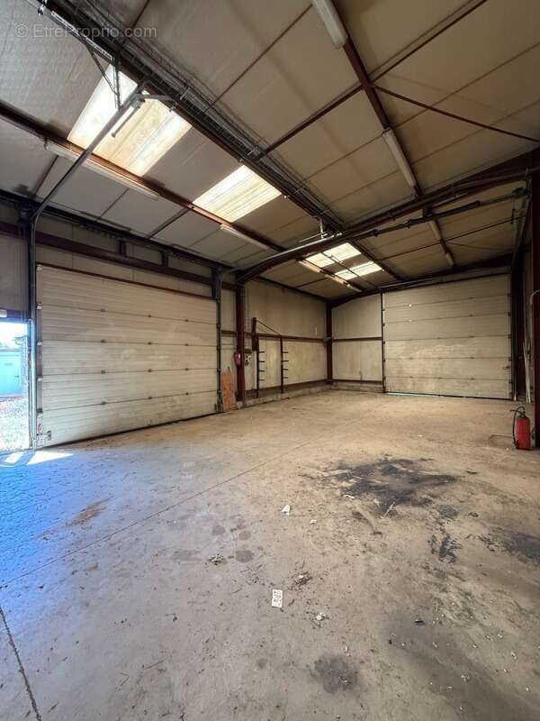 Commerce à VENAREY-LES-LAUMES