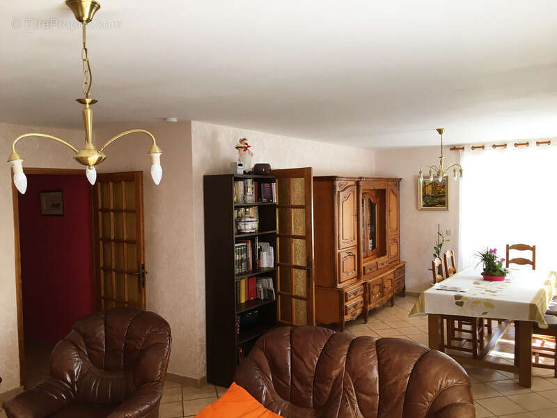 Maison à LIMOGNE-EN-QUERCY