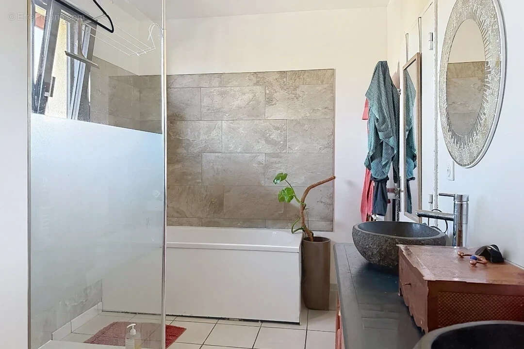 Maison à VILLENAVE-D'ORNON