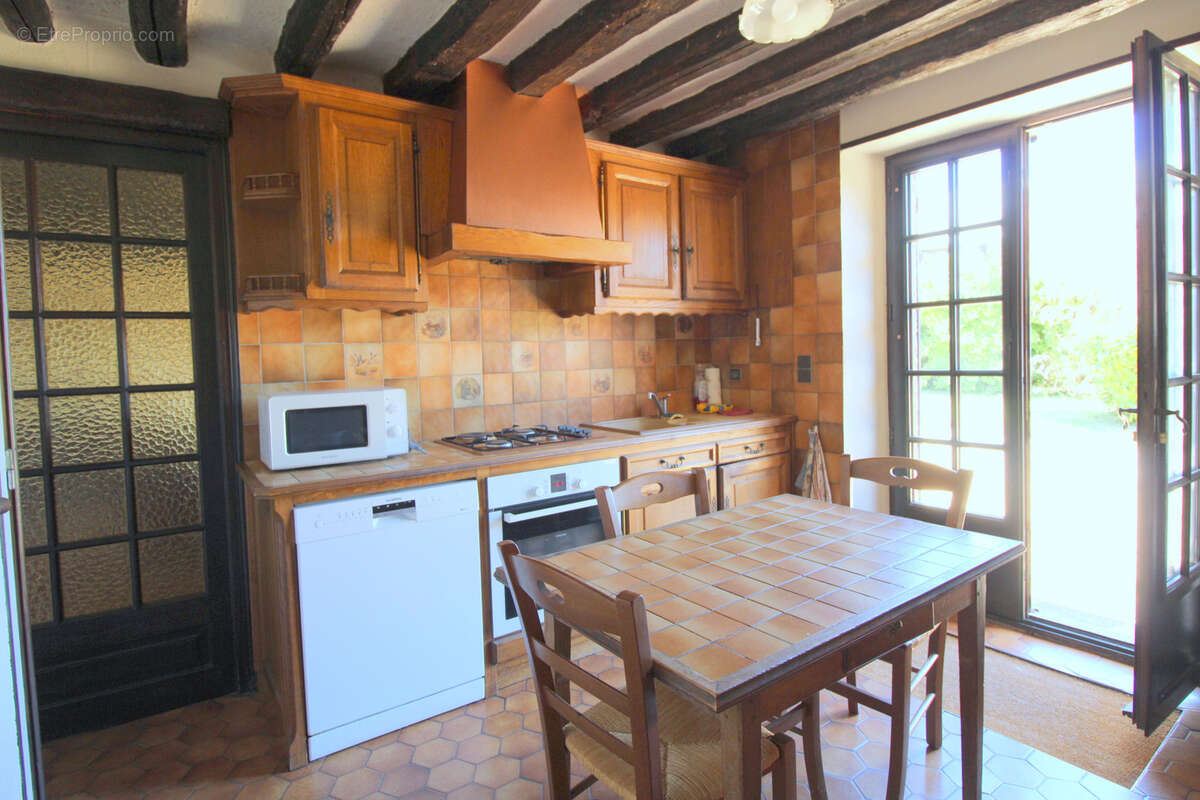 Maison à TREMBLAY-LES-VILLAGES