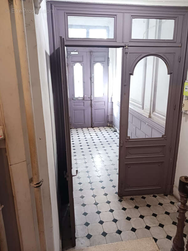 Appartement à MARSEILLE-6E